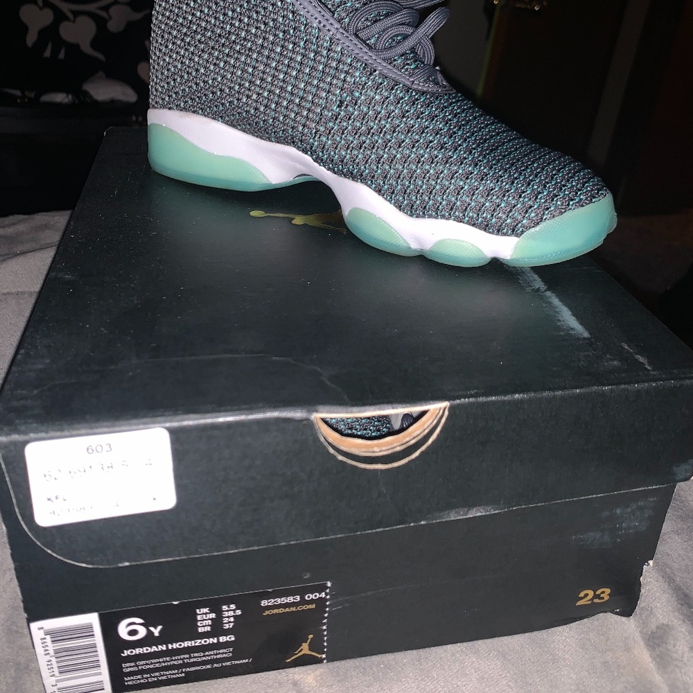 Jordan Horizon BG